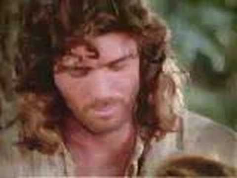 Sully brushes Michaelas hair