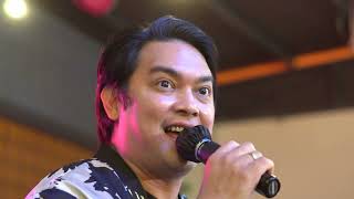 Download lagu D'SULTANLIVE Donnie Sibarani - Masih mp3 Download lagu D'SULTANLIVE Donnie Sibarani - Masih mp3