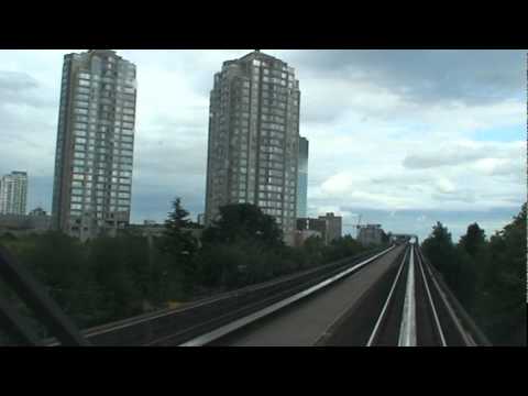 A SkyTrain, Expo Line, in Vancouver 2011