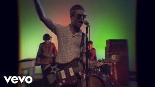 Musik-Video-Miniaturansicht zu Holy Mountain Songtext von Noel Gallagher's High Flying Birds
