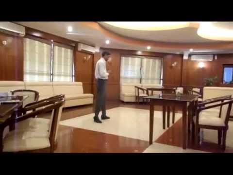 Gururaj Kulkarni, The Opening Speaker at Present Like A Champ BootCamp