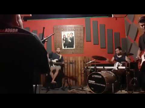 Tulalit band Bogor she is gone