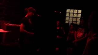 Laura Stevenson Ticker Tape live (solo, July 8 2017 at Escogriffe bar, Montreal)