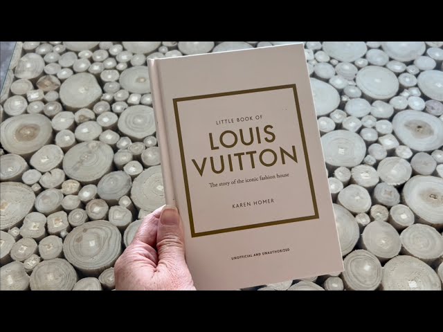 Vídeo relacionado con Little Book of Patek Philippe: The story of the iconic fashion brand (Little Books of Fashion)
