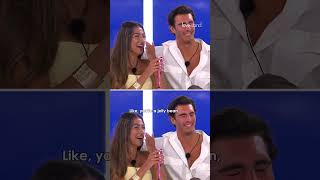 Download lagu Lorenzo is really stuck between a rock and a squishy place 🤣 #LoveIsland mp3