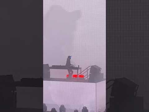 The Weeknd - Blinding Lights vs. Rezz, Grabbitz - Someone Else (Madeon Remix)