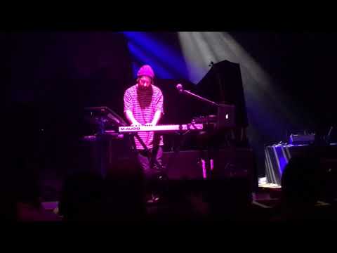 Chet Porter - Sad Machine x I love Kanye Mashup / Love Is Alive Live @ Providence, RI 12/13/17