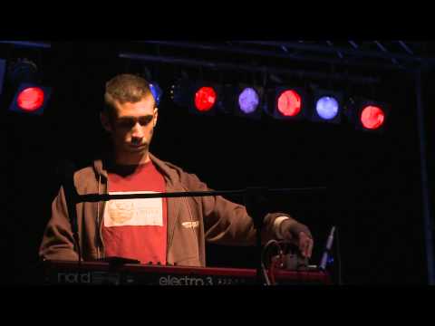 Sistah Jammaroots & The Oscillators - "Problems Gone Down"  @ 3rd Ziria music festival