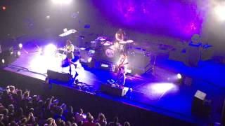 Sleater-Kinney playing &quot;Words and Guitar&quot; @ The Tabernacle on 4/21/15