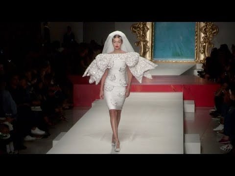 Bella Hadid, Gigi Hadid and much more on the runway for the Moschino Fashion Show in Milan