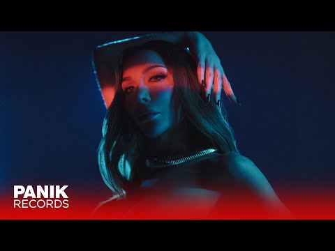 Δέσποινα Βανδή - Καλά Να Περνάτε - Official Music Video