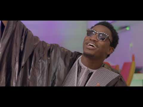 Wally séck feat akhlou brick abonnez-vous pour le clip officiel