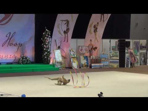 Katherine Uchida CAN ribbon Baltic Hoop 2019