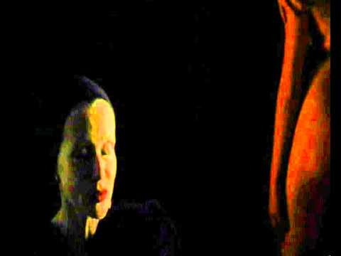 Výstava fotografií - neřesti a závislosti