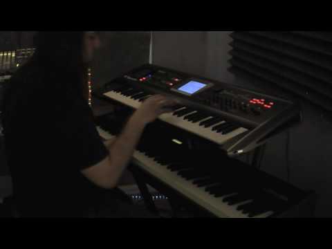 Ambient jam with Wesley Dysart on the Alesis QS8 & Roland V-synth