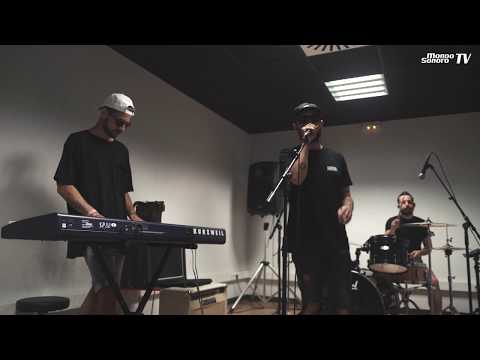 Samuel O'Kane interpreta "Talkin" para MondoSonoro