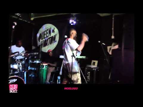 AFROBEATBUZZ - MOELOGO PERFORMS @ ONE MIC UK
