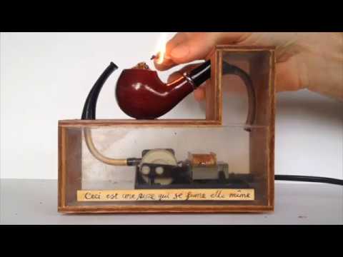 Cesi une pipe qui se fume elle même (This is a pipe that smokes Itself) Cappy Hardaker 2016