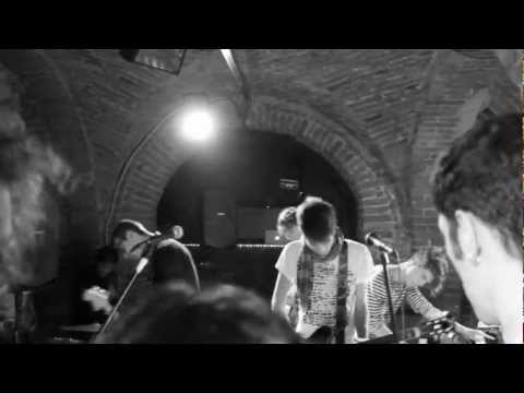 NONOSTANTE CLIZIA L.A.