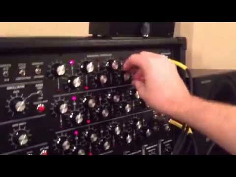 100% Modular drum machine using only 1 sequencer! (Synthesizers.com Q119).