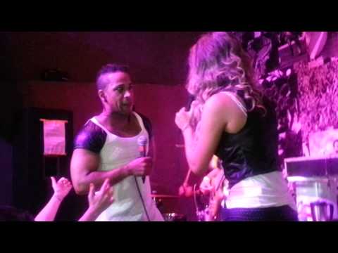 Ah Mr Dan e Fabiana Belz no Maevah