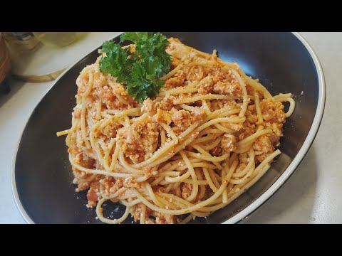 Finger-Licking Chicken Spaghetti Made Simple — Dada's Easy Weeknight Recipe