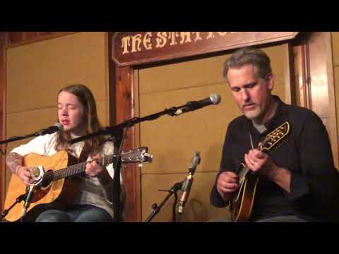 Billy Strings & Bryan Sutton - Letter Edged In Black (Station Inn)
