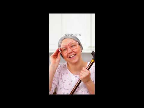 FUNNY THINGS YOUR GRANDMA DOES🧓🏻👧🏻🍜 #SHORTS