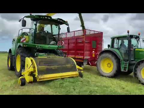 John Deere 8800i