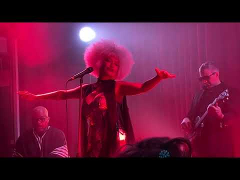 Lady Blackbird - Did Somebody Make A Fool Out Of You (Live 2022)