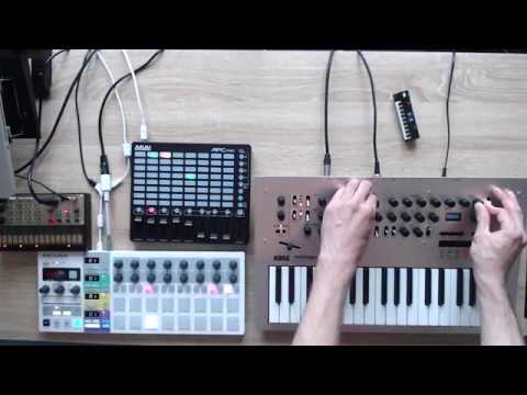 Korg Minilogue + Volca Keys + Beatstep Pro   Jam#9   The Monarch's Pyramid