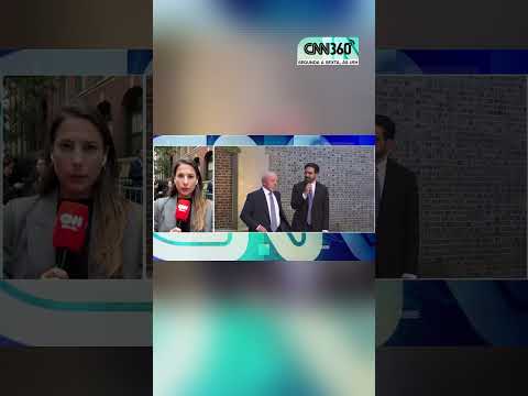 Lula e prefeito de Nova York se encontram e trocam camisas de futebol