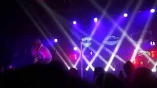 Marianas Trench &quot;Shut Up and Kiss Me&quot; NEW SONG - First Performance MN