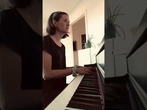 Her er dit liv af Julie Lind