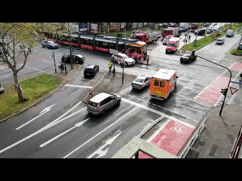 Straßenbahnunfall, Straßenbahn rammt Taxi