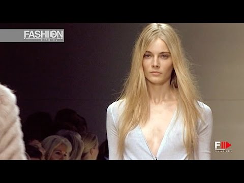 BURBERRY Spring Summer 2010 London - Fashion Channel