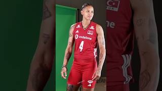 Download lagu Zehra, Vargas, İlkin, Saliha & Hande AURA 🥶 | EuroVolley Media Day mp3