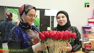 8 марта женщины всего мира принимают многочисленные поздравления в свой адрес