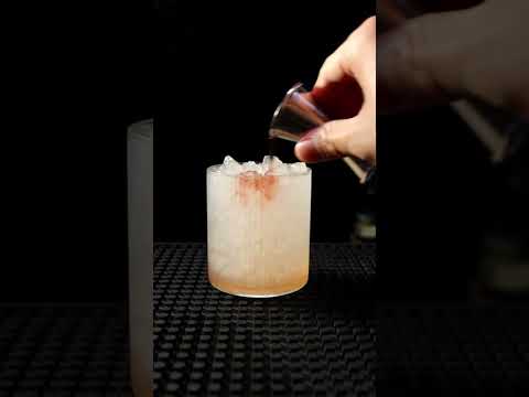 How to create stunning multilayered ice cocktails #shorts
