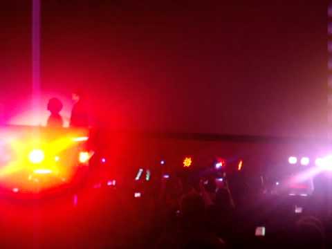 111103 SHINee In London Minho Rocketeer