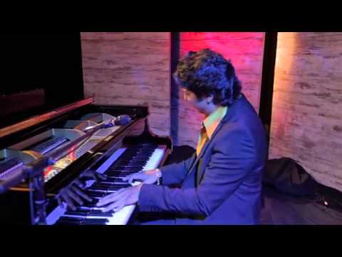 Diego Amador, Palmas a tientos. Promo Video. Flamenco Piano. Piano Flamenco. Flamenco Manager