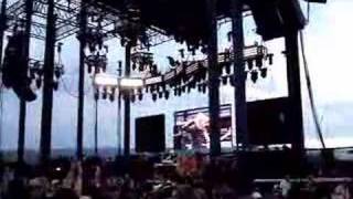 Geddy Lee introduction thanking the crowd-Windy Gorge 2008