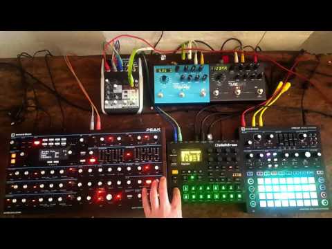 Novation Peak, Circuit Mono Station and Elektron Digitakt Jam