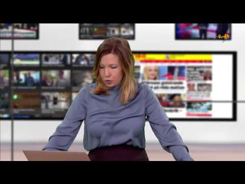 Tio personer till sjukhus efter svår trafikolycka