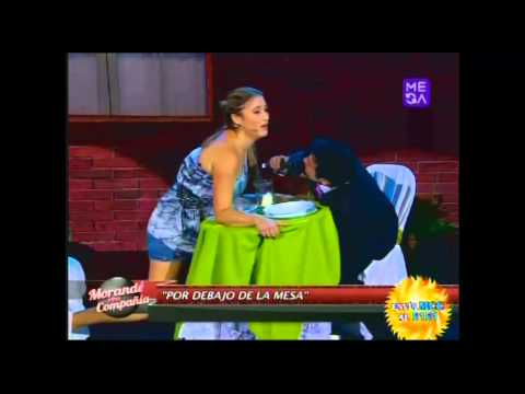 "Por debajo de la mesa" al estilo "El Muro" de Morandé con Compañía