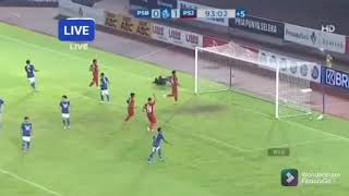 Download lagu Semua kena prank tendangan bebas marc klok persib vs persija mp3