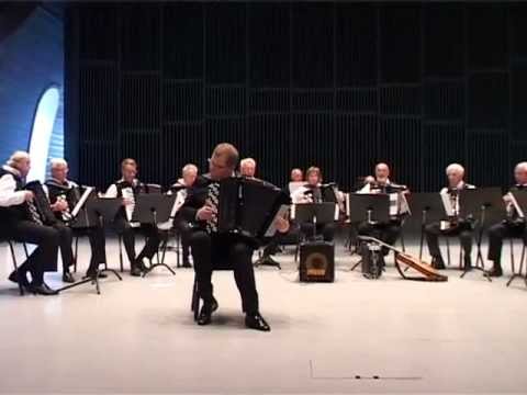Håvard Svendsrud & Veteranorkesteret performs Conchita by Pietro Frosini