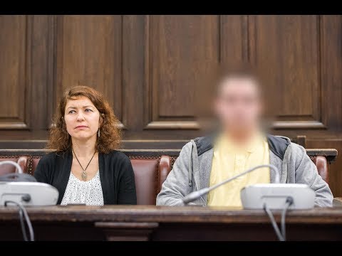 Unfall mit geklautem Taxi in Hamburg: Totraser vom Ballindamm schweigt vor Gericht