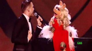 Download lagu Olly Murs & The Muppets ~ Dance With Me Tonight (X Factor UK 2011) mp3
