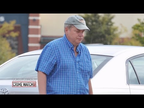 独占動画：ジョン・ヒンクリー・ジュニア、人気観光スポット近くで買い物 - Crime Watch Daily